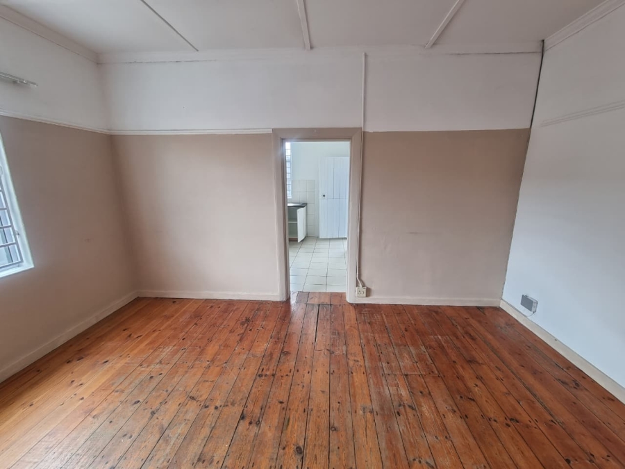 To Let 2 Bedroom Property for Rent in Lansdowne Western Cape